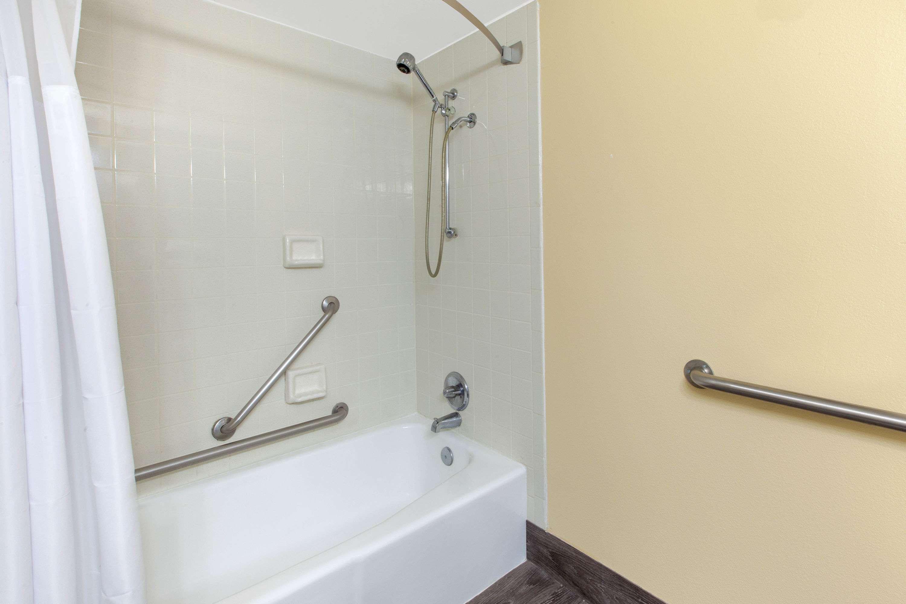 Days Inn & Suites By Wyndham Grand Rapids Near Downtown Wyoming Dış mekan fotoğraf