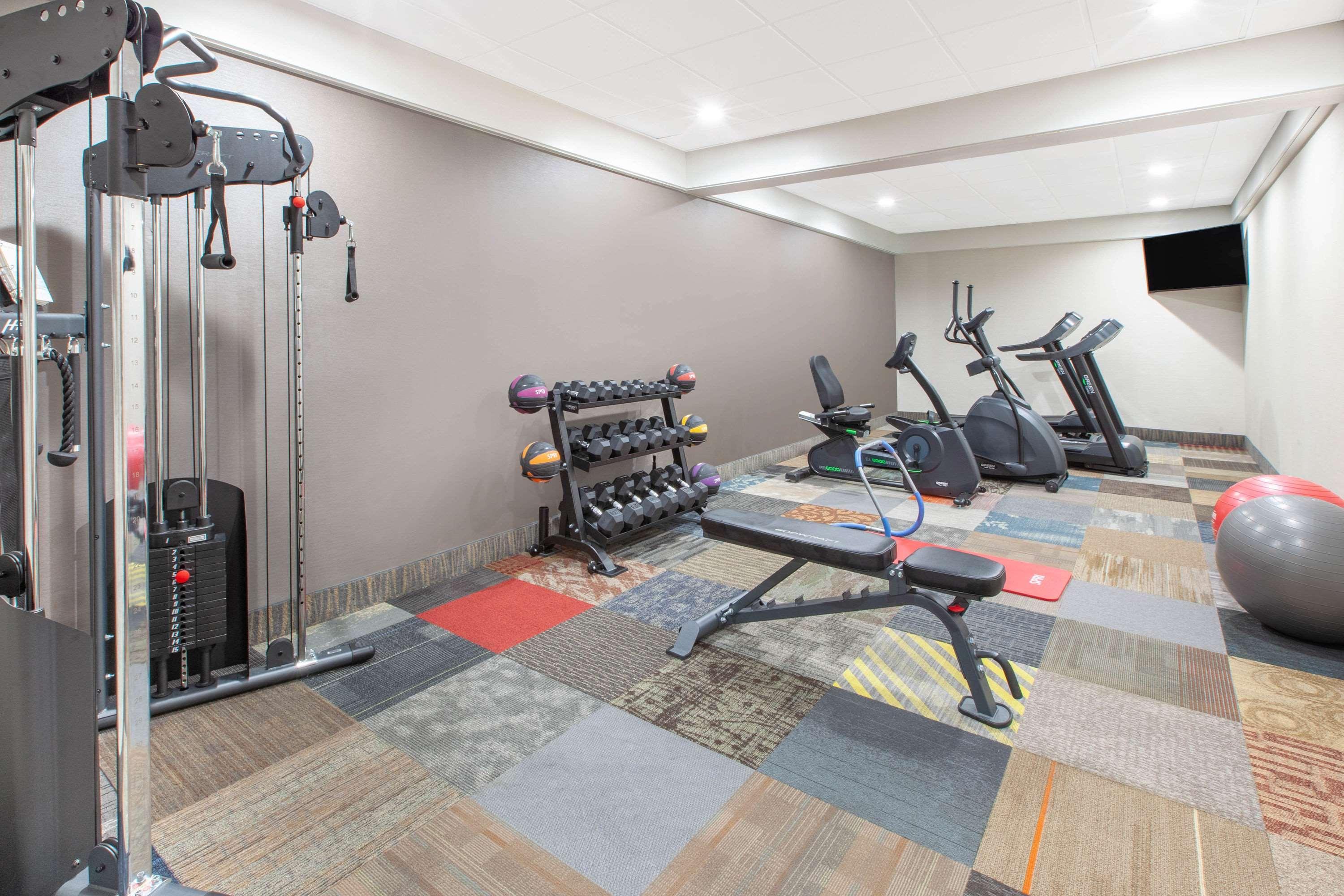 Days Inn & Suites By Wyndham Grand Rapids Near Downtown Wyoming Dış mekan fotoğraf