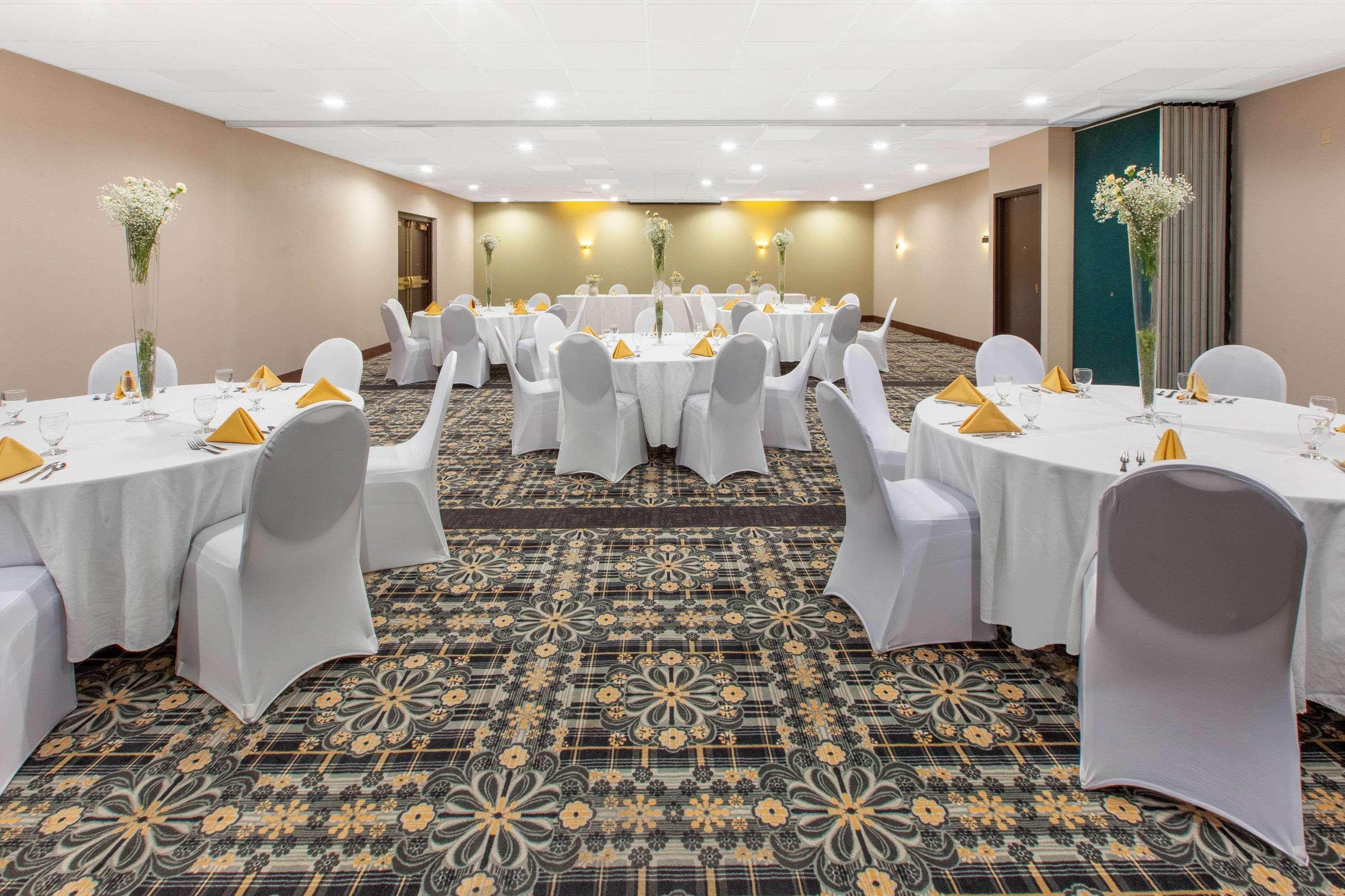 Days Inn & Suites By Wyndham Grand Rapids Near Downtown Wyoming Dış mekan fotoğraf